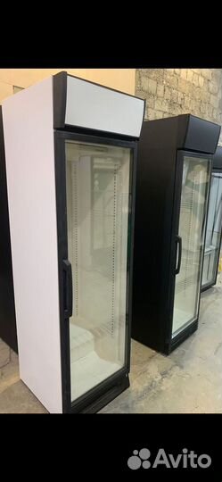 Холодильный шкаф витрина
