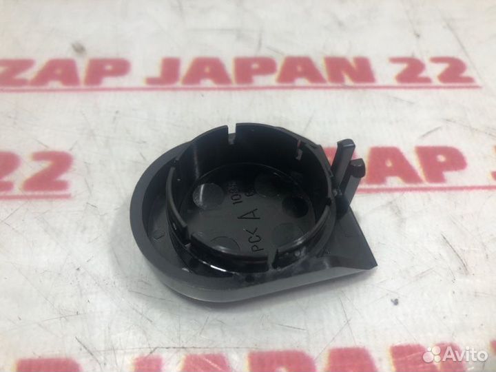 Заглушка дворника передняя Mitsubishi Outlander GF