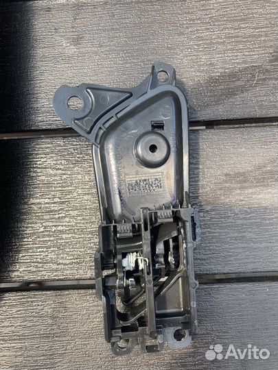 Ручка двери передняя левая hyundai creta1