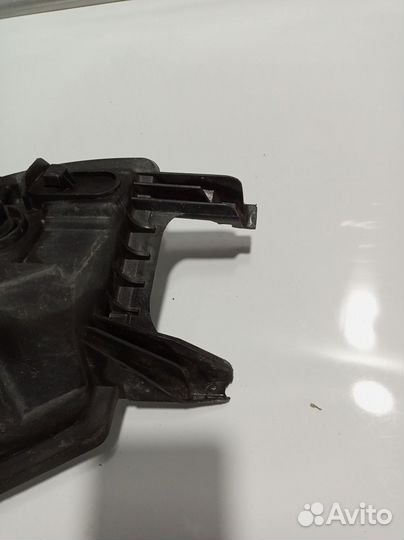 Фара противотуманная левая Peugeot 407 2005