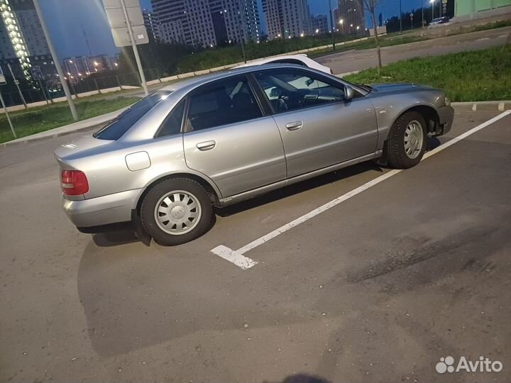 Audi A4 1.8 AT, 2000, 359 000 км