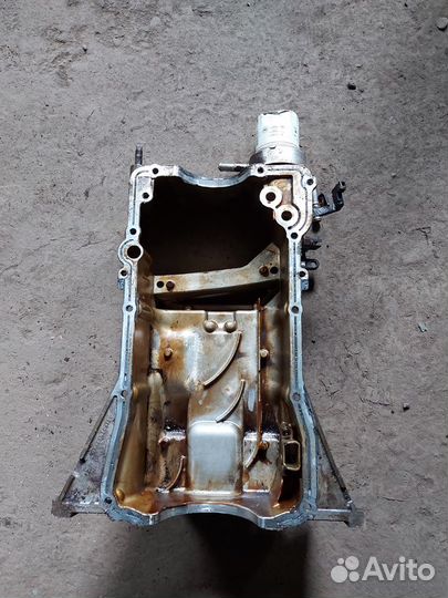 Поддон двигателя Nissan Maxima 3.5 Z50