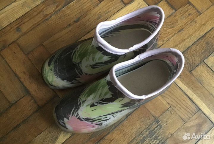 Резиновые сапоги женские