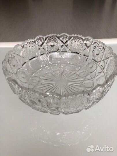 Хрустальная ваза