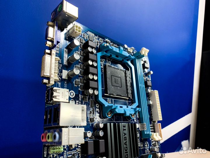 Материнская плата Gigabyte GA-78LMT-S2P AM3+