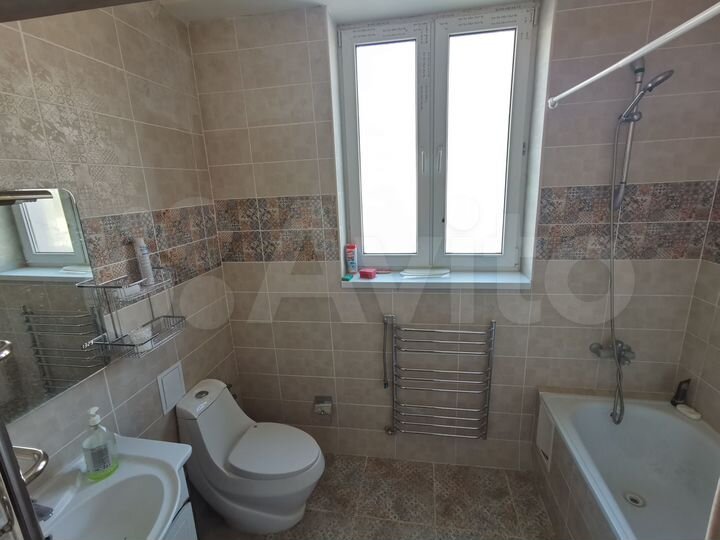 2-к. квартира, 71,4 м², 3/10 эт.