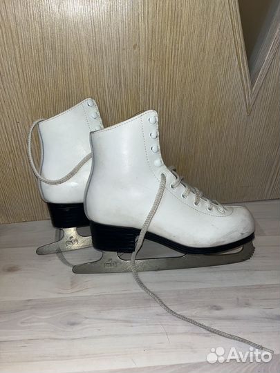 Детские коньки 36 р