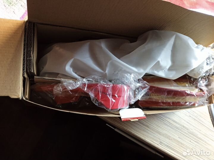 Утюг с отпаривателем