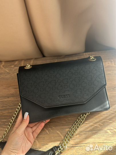 Сумка Guess