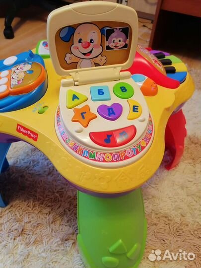 Развивающий столик fisher price