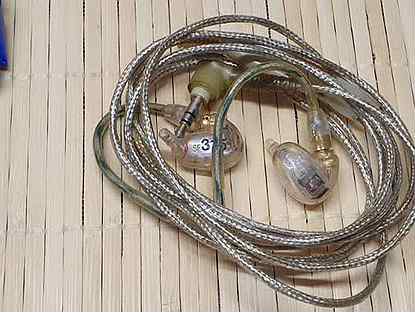 Продам наушники Shure 315