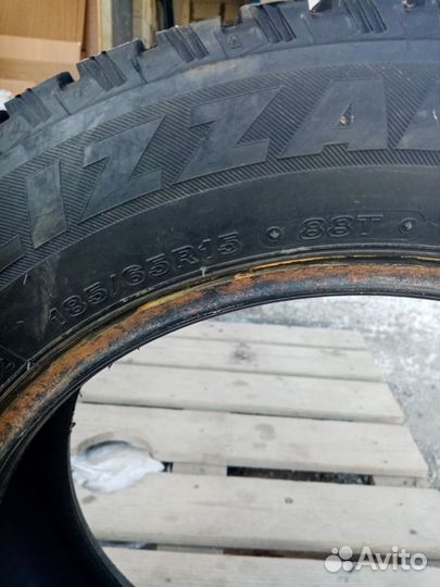 Bridgestone Blizzak Spike-01 185/65 R15 88T