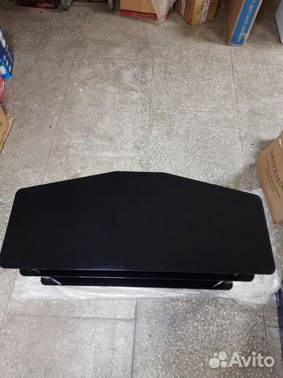 Стеклянная тумба под тв Doffler gr01