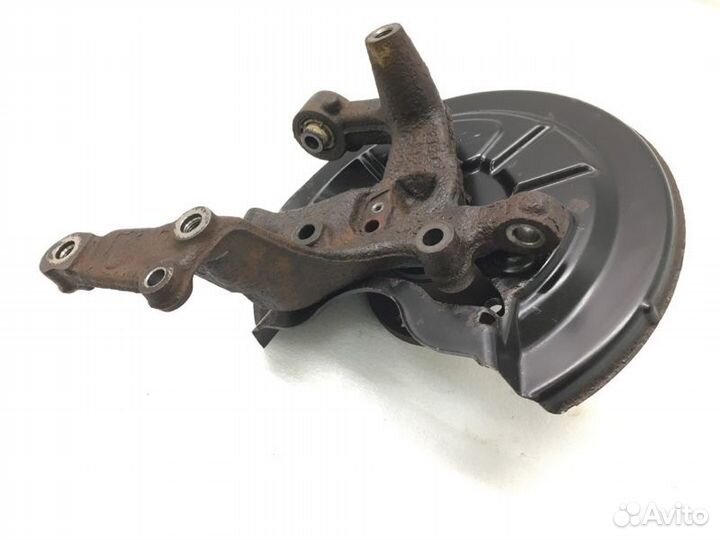 Кулак поворотный задний левый Skoda Octavia A5 1.8