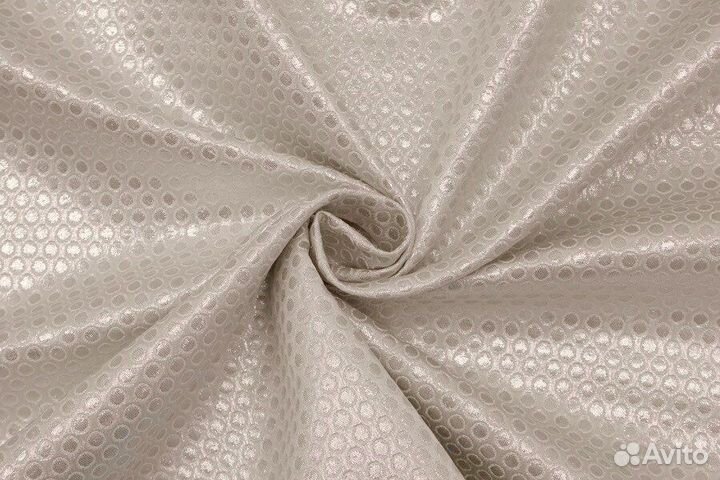 Ткань для шитья жаккард молочный белый с люрексом