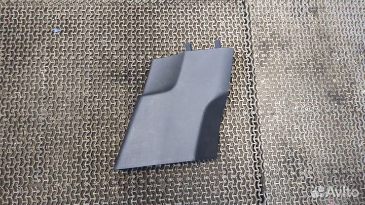 Обшивка центральной стойки Porsche Taycan 2019 –