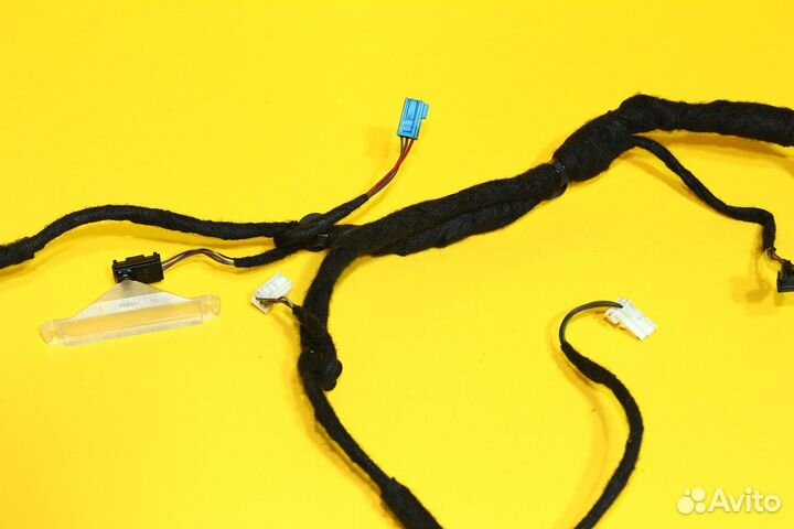 S500 W222 Жгут проводов обшивки передней правой дв