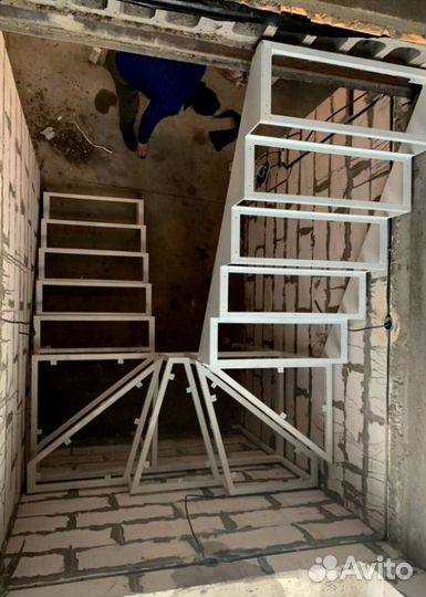 Лестница на монокосоуре