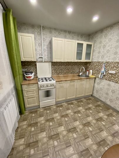 2-к. квартира, 55 м², 2/5 эт.