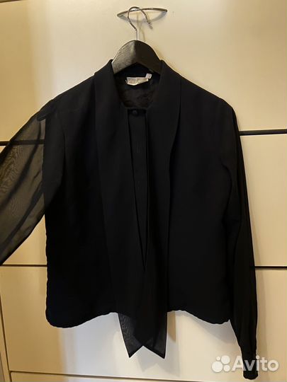 Блуза черная с бантом