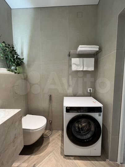 2-к. квартира, 65 м², 10/10 эт.