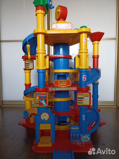 Игровой центр 7 уровневая парковка Полесье