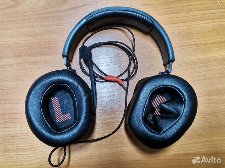 Наушники с микрофоном