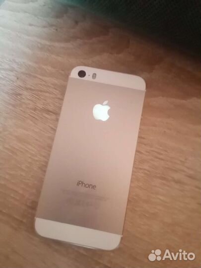 Телефон iPhone 5s