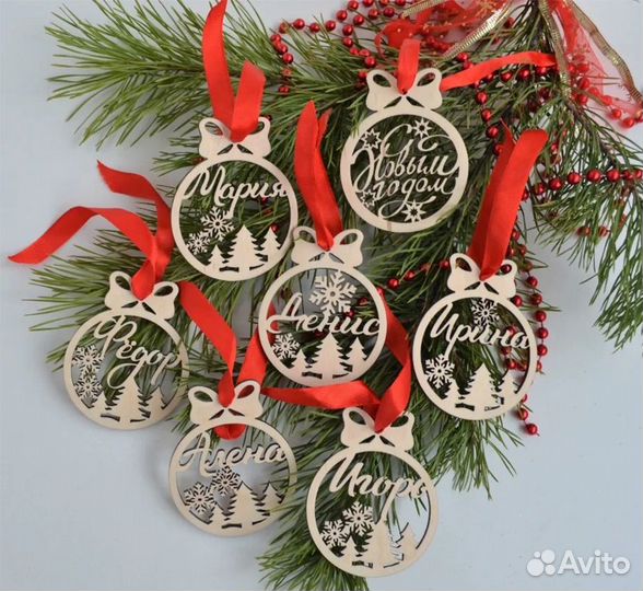 Новогодние игрушки деревянные