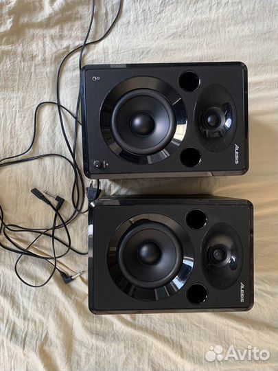 Колонки. Активные мониторы Alesis elevate5mkii
