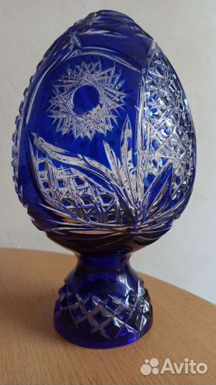 Яйцо хрустальное большое