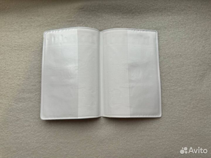 Обложка на паспорт с бульдогом