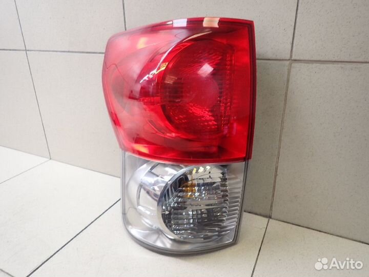 Фонарь задний левый Toyota Tundra 2 2007-2013
