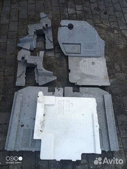 Полы Mitsubishi Outlander XL