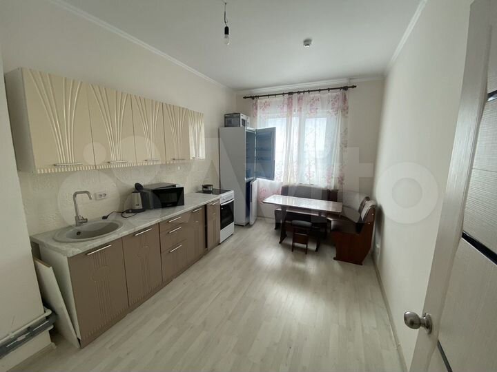 1-к. квартира, 40 м², 9/17 эт.