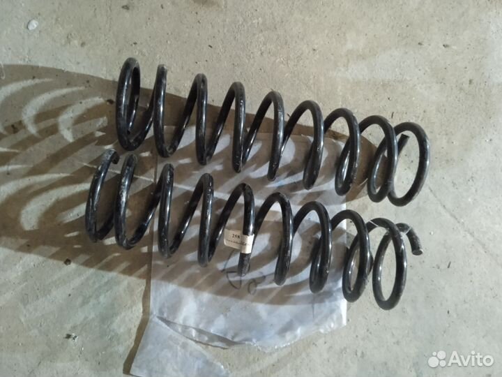 Продам пружины от нивы