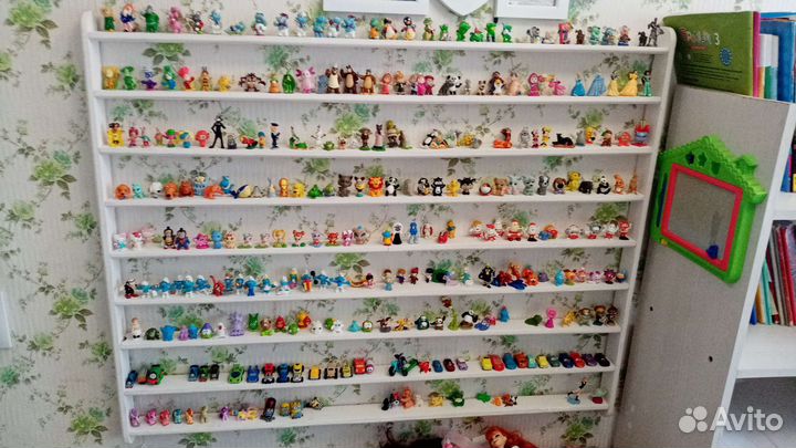 Полка для киндеров