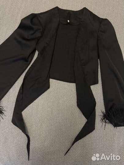 Кардиган с перями короткий