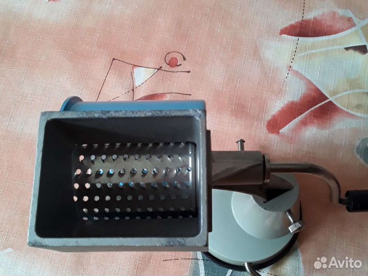 Овощерезка/ терка механическая