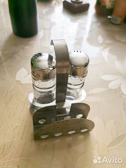 Солонка и перечница gipfel