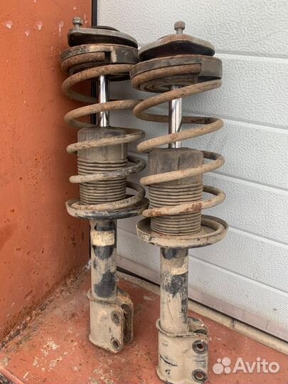 Стойка опель тигра а