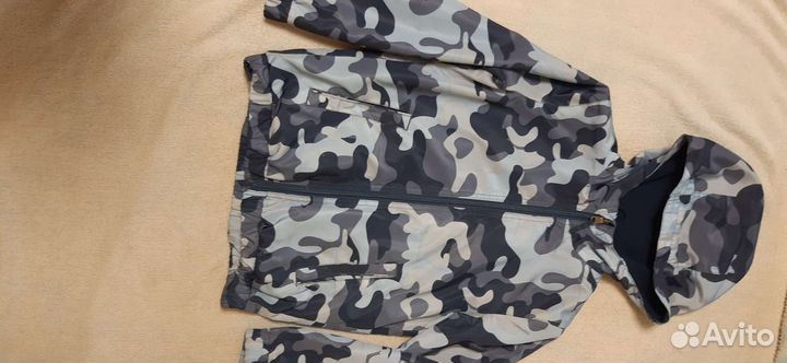 Ветровка с утеплителем на мальчика 128 размер