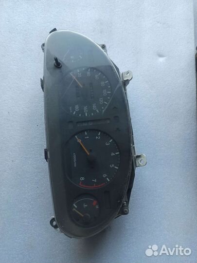 Щиток приборов Toyota Carina т190