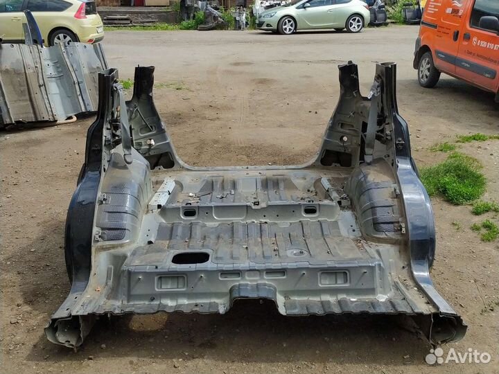 Задняя часть KIA sorento 2005г. 2.5 aт дизель