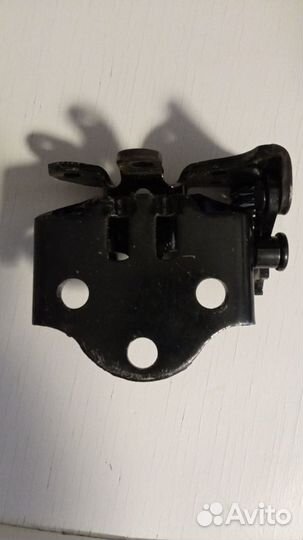 Nissan patrol замок дверной