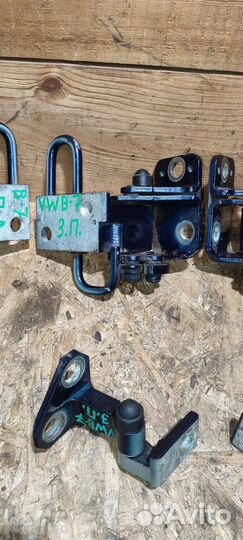 Петля двери Volkswagen Passat B7/B6