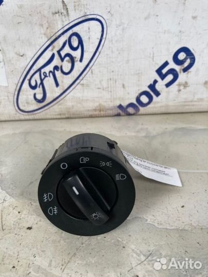 Переключатель света Volkswagen Touareg GP (7L7)