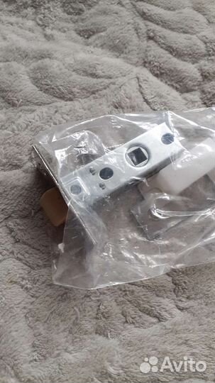 Дверная ручка с замком