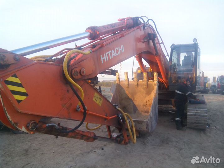 Гидролиния на гидромолот для Hitachi ZX330
