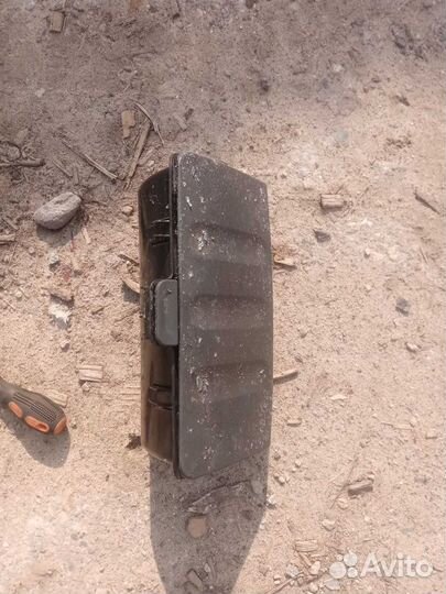 Бардачок в торпедо Ford Fusion